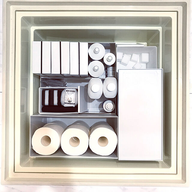 mmの無印良品-ポリプロピレンファイルボックス・スタンダードタイプ・ワイド・１／２の家具・インテリア写真