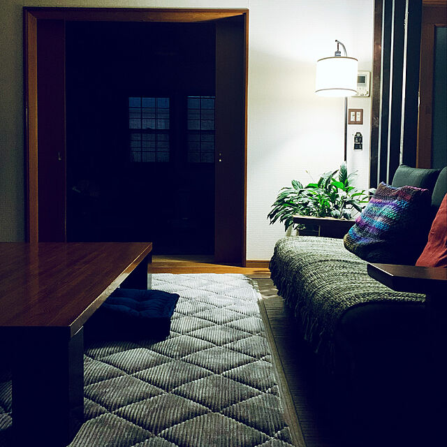 akeのJOLY JOY-フロアライト フロアスタンド フロアランプ 雰囲気を変える LED電球 E26付き 調光調色可能 間接照明 リモコン操作 ロマンチックな楽しい雰囲 装飾照明 北欧の家具・インテリア写真