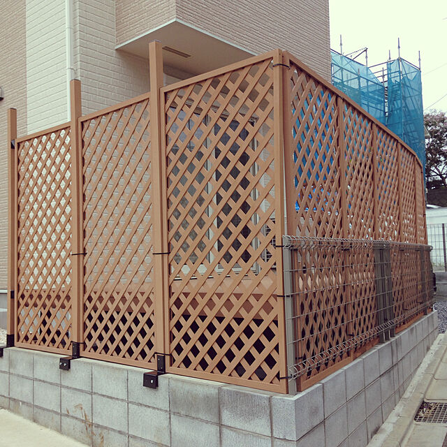 saoyuuの-人工木ポスト 2100 全4色 60角 ガーデン DIY フェンス支柱 部材 人工木 木樹脂 樹脂木 支柱 柱 フェンス材の家具・インテリア写真