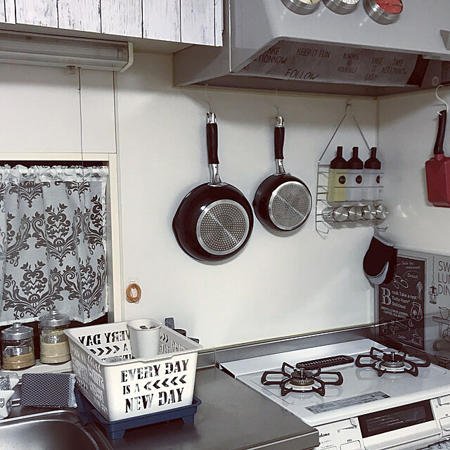 haruのニトリ-鍋&フライパン5点セット(BK) の家具・インテリア写真