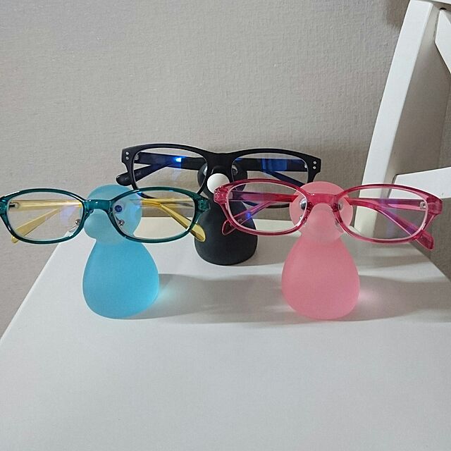 ROY.Mの-DULTON ダルトン 『メガネホルダー Eyeglasses holder』 メガネスタンド めがねスタンド 眼鏡スタンド メガネ置き めがね置き 眼鏡置き メガネ収納 めがねホルダー メガネホルダー 1本用 一本用 おしゃれ オシャレ かわいい 可愛い ユニークの家具・インテリア写真
