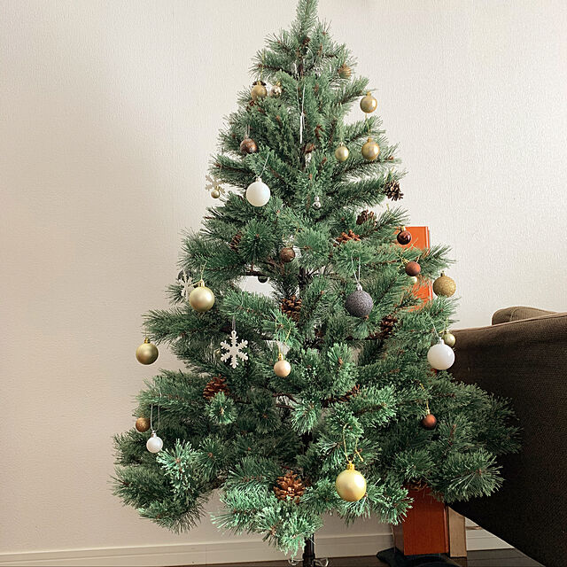 aima_homeのOTOGINO-クリスマスツリー 150cm おしゃれ 北欧 松ぼっくり付き 松かさツリー リアル ヌードツリー スリムツリー 飾り なしの家具・インテリア写真