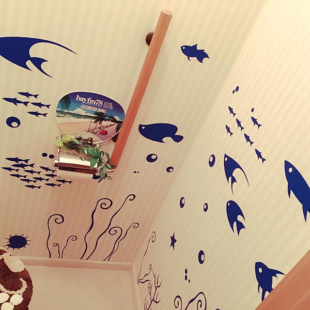 kattyの-おしゃれな マリン風 海の中 おさかな 熱帯魚 水族館風 ウォールステッカー (ブルー) by neustadtの家具・インテリア写真