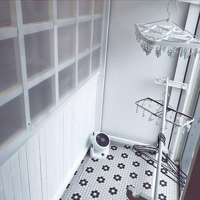 Hi5のニトリ-折りたたみ角ハンガー ２４P(24P NW) の家具・インテリア写真