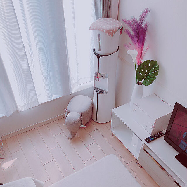Ruiのイケア-【IKEA -イケア-】BESTA -ベストー- シェルフ テレビ台 フレーム ホワイト 60x40x38 cm (502.458.49)の家具・インテリア写真