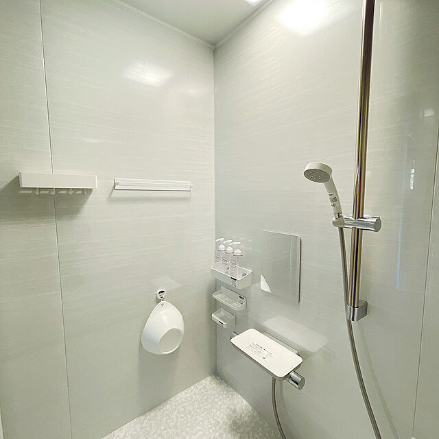 funiのケィ・マック-東プレ(Topre Corporation) 浴室ミラー 曇らない 浴室鏡 マグネットタイプ 縦29.5×横21.5cm 厚さ5mm 割れない 樹脂製ミラー 日本製 あんしんプラス FAP-712 1枚入の家具・インテリア写真