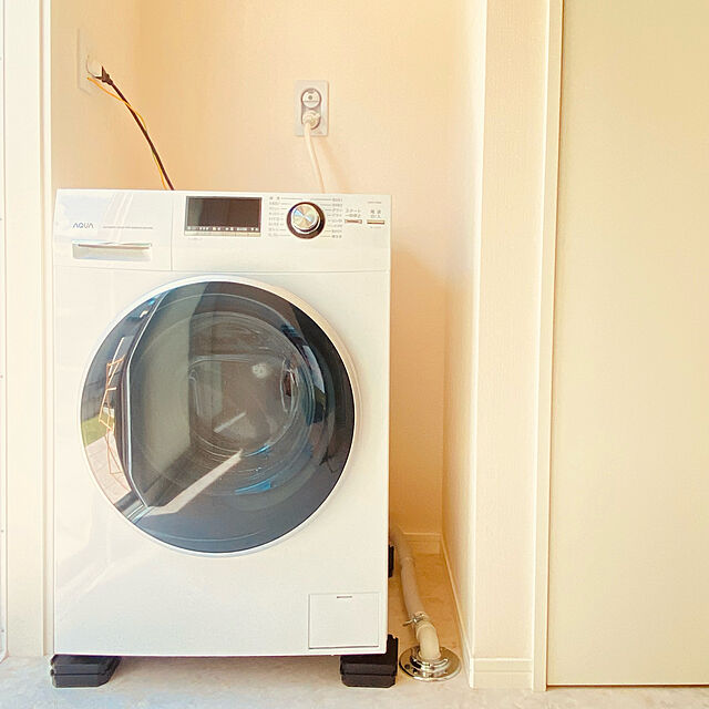 mikigumaの-【10/1（土）ワンダフルデー×ポイントアップ】【無料長期保証】洗濯機 アクア ドラム式 8KG AQUA AQW-FV800E(W) ドラム式洗濯機 (8kg・左開き) ホワイトの家具・インテリア写真