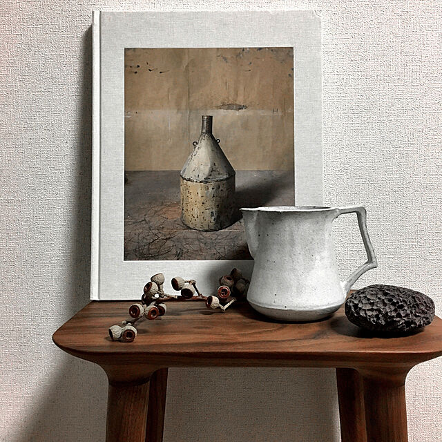 chataのDamiani Editore-Morandi's Objectsの家具・インテリア写真