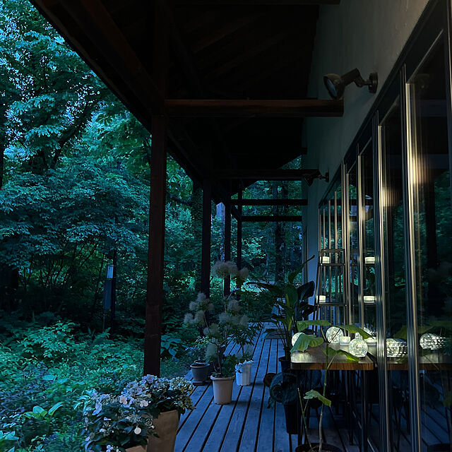 Kikko.のKUROSHIO-アートダイニング３点セット　重厚感　お手入れ簡単　軽量　テーブルセット　アイアン脚の家具・インテリア写真