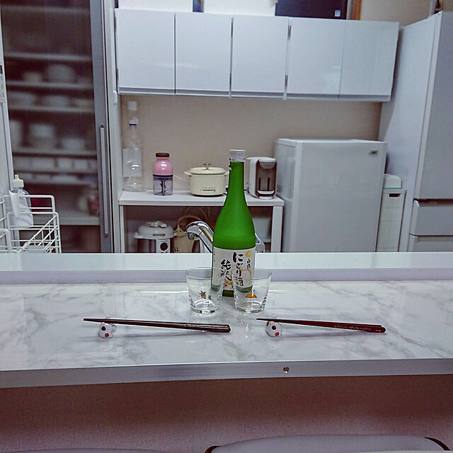 noguriの-ホワイト鏡面仕上げのキッチンレンジ台【-NewMilano-ニューミラノ】（90cm×90cmサイズ）の家具・インテリア写真