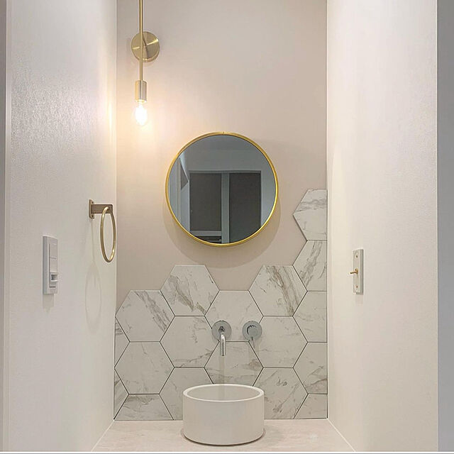 ___sora27の-【日本製】真鍮 タオルハンガー 丸 [ D.Brass ]タオルリング キッチン トイレ 洗面所 壁 木製の家具・インテリア写真