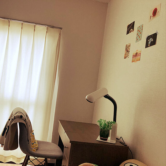 omuの不二貿易-コンセント付きドレッサーデスクの家具・インテリア写真