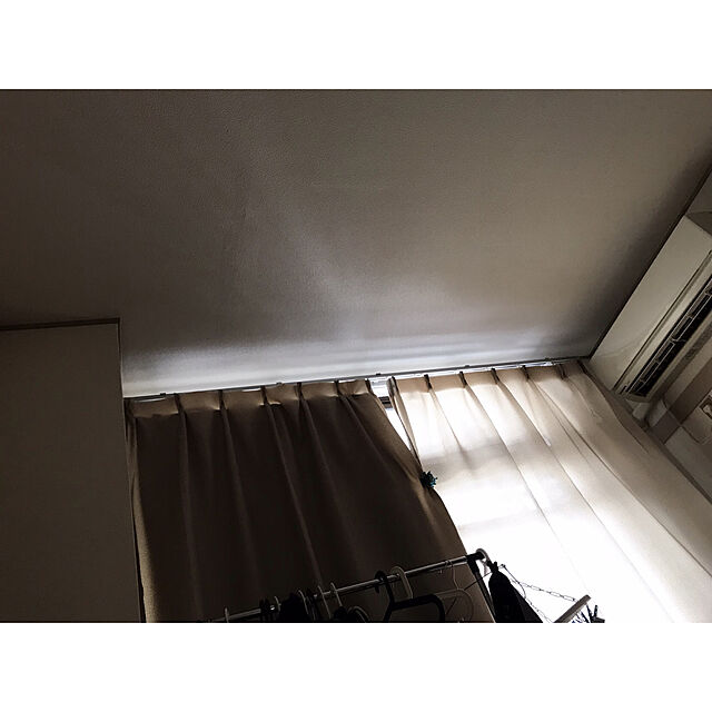 Mahoのニトリ-（1枚入り）遮光2級・遮熱カーテン(リュクス ベージュ 100X110X1) の家具・インテリア写真