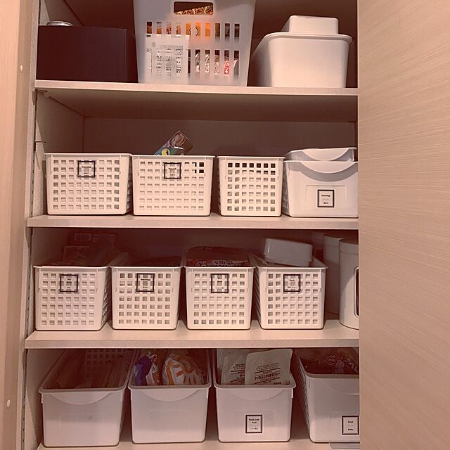 Rachelの-【brabantia】 ブラバンシア キャニスター 1.4L （窓付き） [ホワイト] [キッチン用品 容器 ストッカー 調味料容器 ステンレス]の家具・インテリア写真