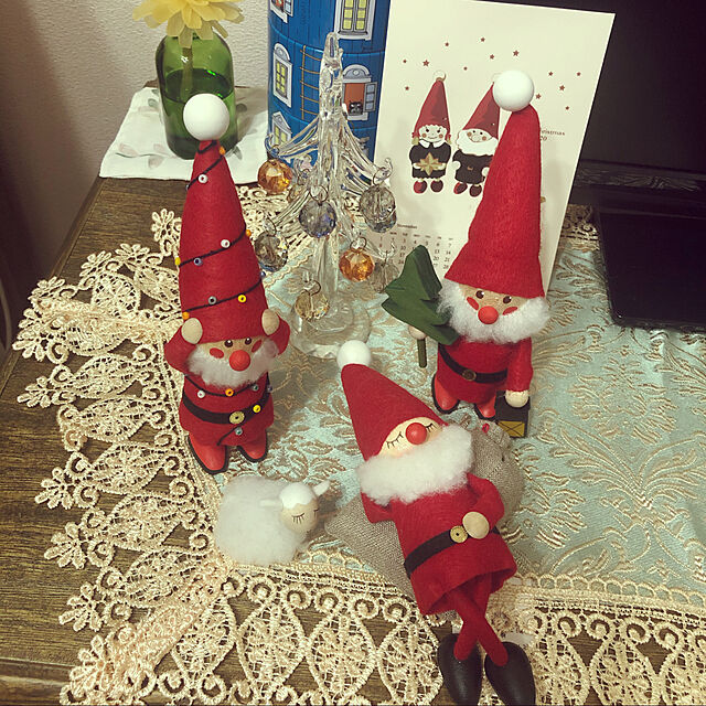 katuの-【正規品】NORDIKA nisse ノルディカ ニッセ クリスマス 木製人形（電飾にからまるサンタ / レッド）【北欧雑貨】の家具・インテリア写真