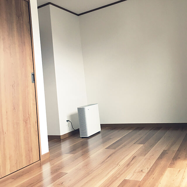 tomoyukihiroの-ブルーエア 空気清浄機 「ブルーエア センス」（空気清浄機能：対応畳数8畳まで） SENSEK110PACPW ポーラーホワイトの家具・インテリア写真