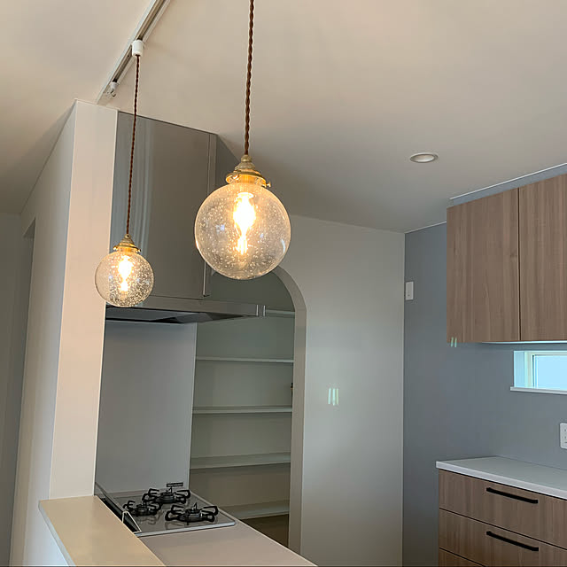 写真付きレビュー ガラス ペンダントライト おしゃれ 照明 丸 泡 ひび ダイニング 食卓 リビング 居間 6畳 北欧 天井照明 照明器具 電気 寝室 間接照明 新生活 カフェ インテリア カスタム オーダー メイドの通販商品 口コミ情報 Roomclipショッピング