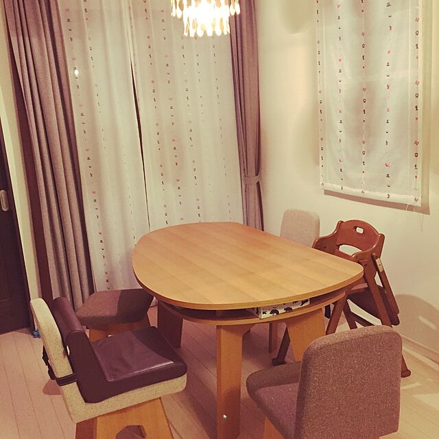 akatukiyukiの-[在庫限り20%オフ]収納付きダイニングテーブル SHUNO（シュノ）用 ダイニングチェア ファブリックシート【変形 日本製 国産 北欧 新婚 新築】の家具・インテリア写真