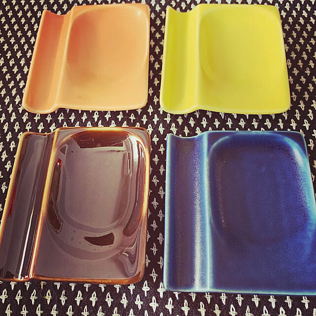 sumikoの-食器 和食器 おしゃれ 皿 箸置き 選べる8カラー！小皿にもなるカトラリーレスト カトラリーレスト 美濃焼 スプーンレスト 小皿 醤油皿 薬味皿 月間セールの家具・インテリア写真