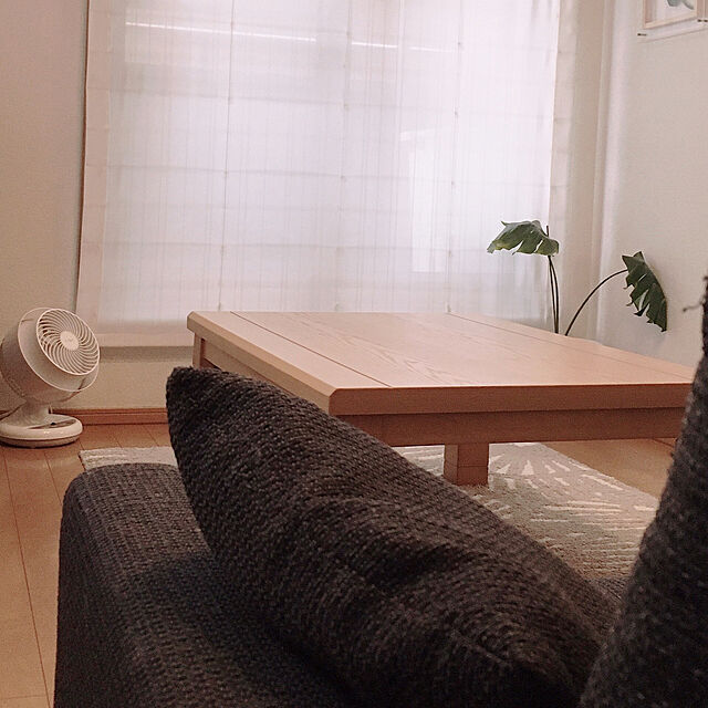 RoCoの-洗える光沢感のある幾何柄ラグ[日本製]の家具・インテリア写真