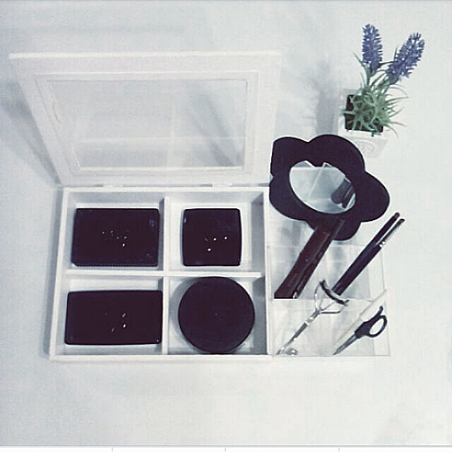 heart.emiemi57.whiteの-鏡 ミラー カラー パレット Sの家具・インテリア写真