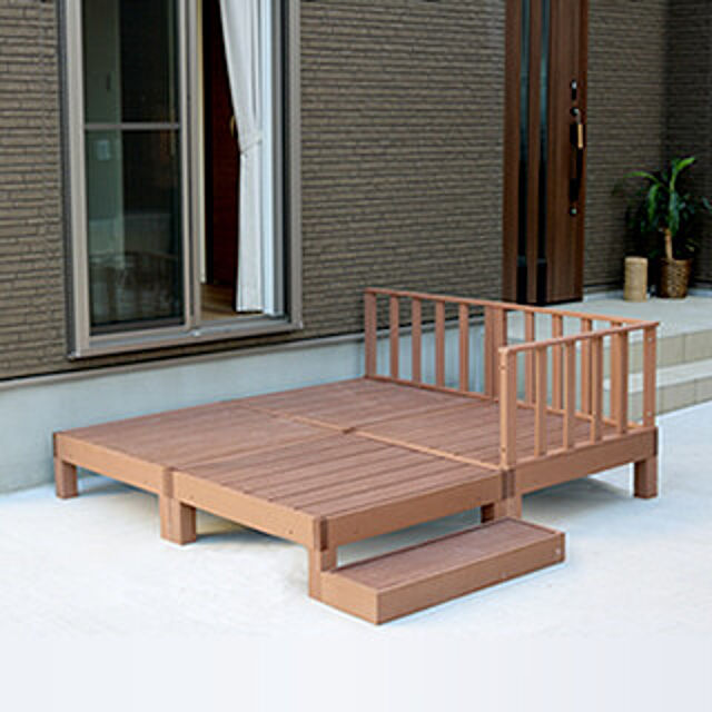 gardening_koboの住まいスタイル-人工木ウッドデッキ ecofeel（エコフィール）4台　ステップ・フェンスセットの家具・インテリア写真