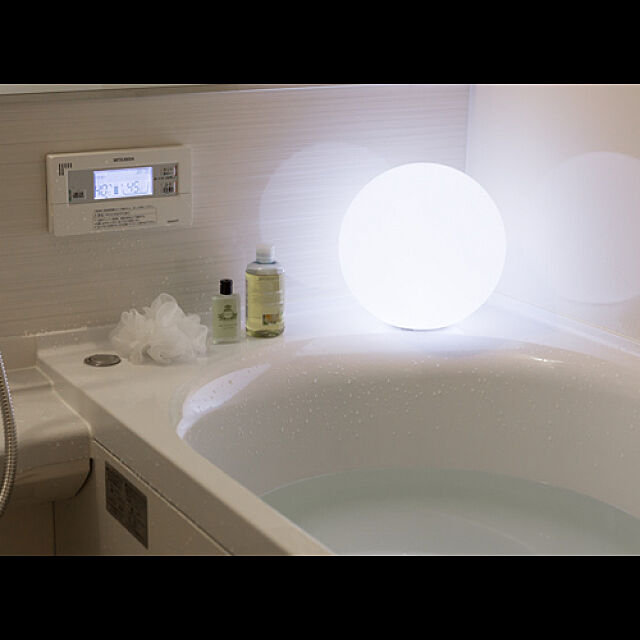 wystyleの-LEDインテリアライト 充電式 防水 ムーンライト ボール型 タイマー リモコン付き 寝室 間接照明 ワイヤレス充電 16色調光 WYの家具・インテリア写真