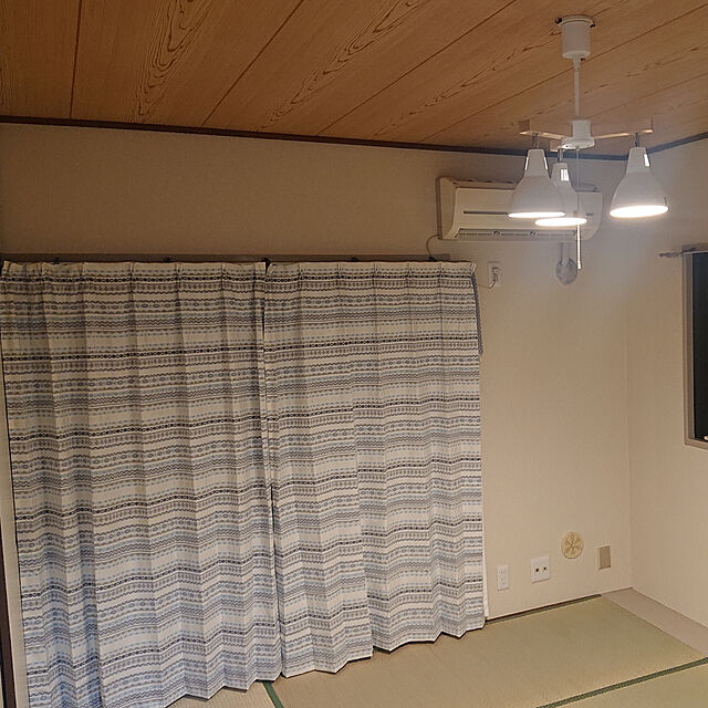 ma-のニトリ-既製カーテン(フォークロア ターコイズブルー 100X178X2) の家具・インテリア写真
