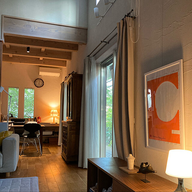 mkのアートプリントジャパン-イサム・ノグチ：1AT 丸 オレンジ フレーム付ポスターの家具・インテリア写真