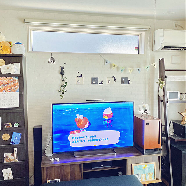 cloversの-Nintendo Switch ニンテンドースイッチ 本体 Joy-Con グレー 2019年8月発売モデル(バッテリー強化版) 任天堂 ゲーム機 プレゼント ギフト家族ファミリー[ラッピング対応可]の家具・インテリア写真