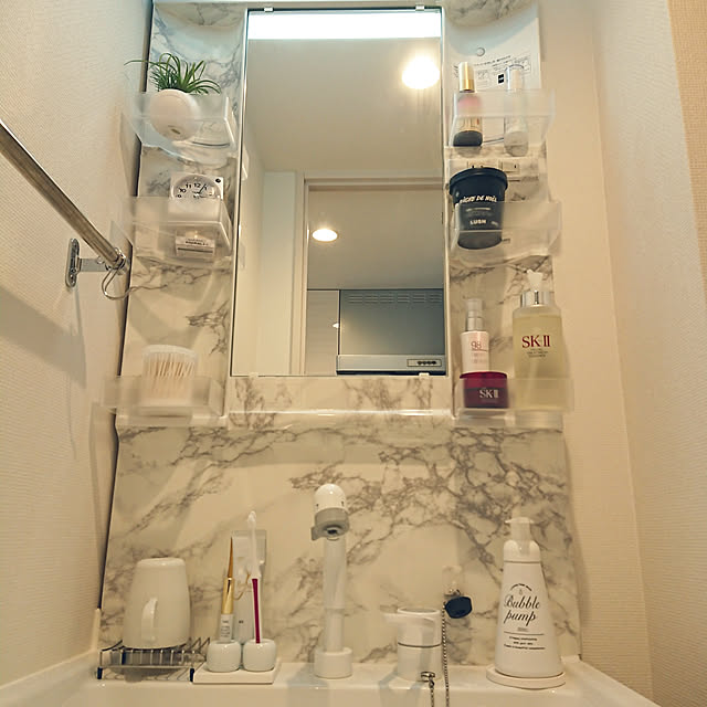 aicoの無印良品-【まとめ買い】白磁歯ブラシスタンド １本用の家具・インテリア写真