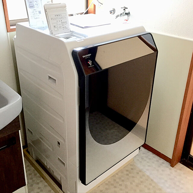 Yukaの-【納期約1ヶ月以上】【配送設置商品】ES-W113-SR SHARP シャープ ドラム式洗濯乾燥機 (洗濯11.0kg・乾燥6.0kg) 右開き シルバー系 ESW113SR「ドラム型」の家具・インテリア写真