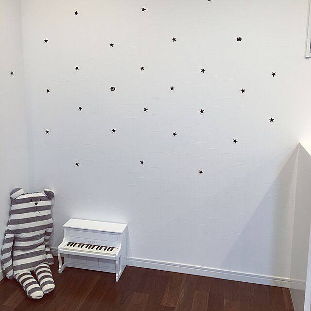 pikiの河合-河合楽器製作所 KAWAI アップライトピアノ ホワイトの家具・インテリア写真