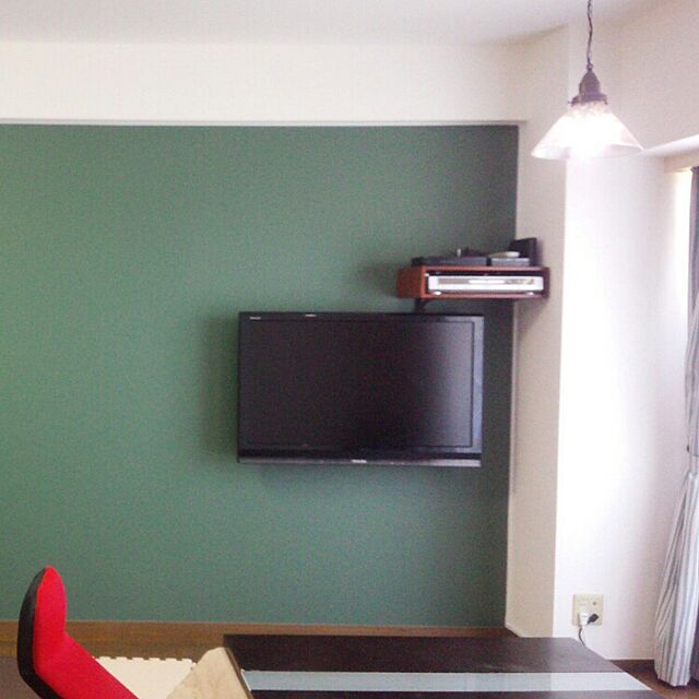 kのスタープラチナ-壁掛けテレビ金具 金物 ホチキス 賃貸 TVセッター壁美人 TI200 Mサイズの家具・インテリア写真