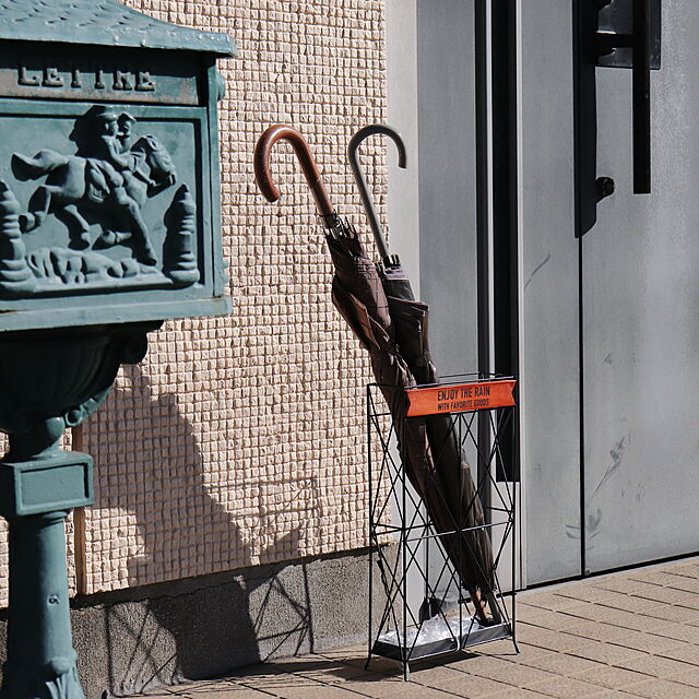 mos-martのアビテ-傘立て モボア スリム アンブレラスタンド アビテ アイアン ウッド 雑貨 玄関雑貨 ワイヤー 傘入れの家具・インテリア写真