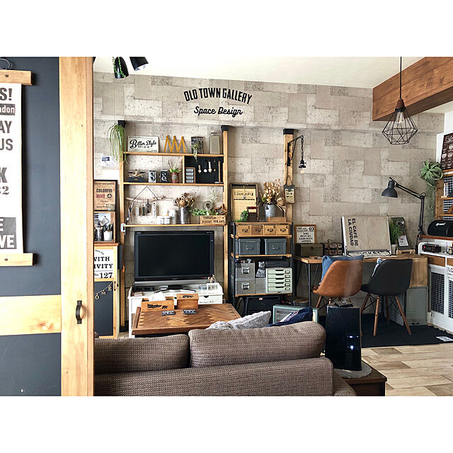 airararaの若井ホールディングス-若井産業 WAKAI ツーバイフォー材専用壁面突っ張りシステム 2×4 ディアウォールS ブラック DWS24BKの家具・インテリア写真