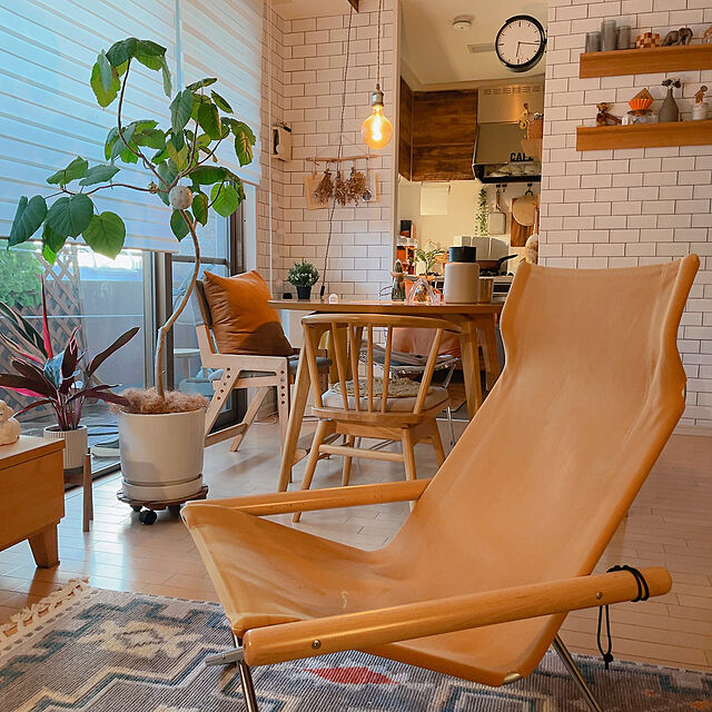 n.kiki.aの藤栄-ニーチェアX　折りたたみ椅子　リラックスチェア　新居猛デザイン 　グッドデザイン賞の椅子　組み立て式　の家具・インテリア写真