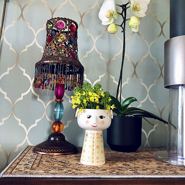 cloverの-Bjorn Wiinblad ビヨン・ヴィンブラッド Eva エヴァ フラワーベース 15cm イエロー 置き物 置物 花瓶 花器 ベース 北欧雑貨『送料無料（一部地域除く）』の家具・インテリア写真
