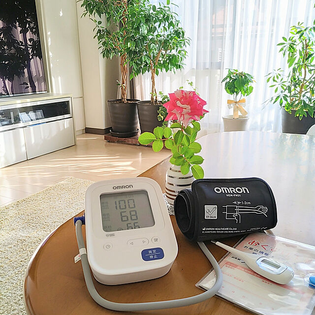 love1017の-オムロン 上腕式血圧計 HCR-7202 デジタル血圧計 上腕血圧計 オムロン血圧計 HCR7202 血圧測定器 omron 送料無料の家具・インテリア写真