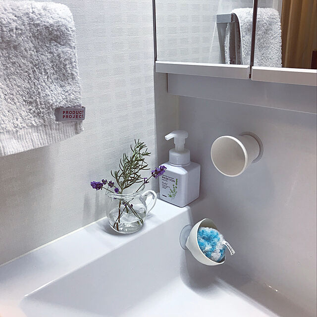 home_m_styleの-山崎産業 バスボンくん 洗面台 スッキリポンポン 抗菌ケース付 ブルー 178810の家具・インテリア写真