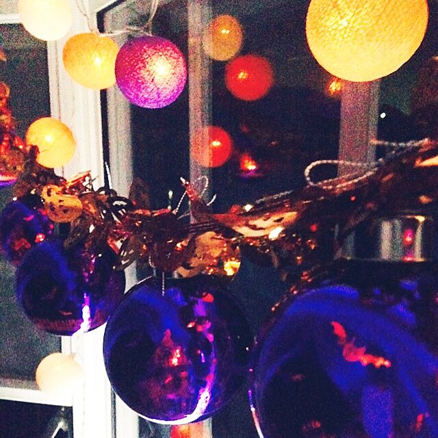 mameryouの-Cotton Ball Light 20/セット 室内装飾 クリスマス パーティー ハンドメイド 古典的 ランプ 綿 コットン ボール 電球 ストリング ライト ミックス カラーの家具・インテリア写真