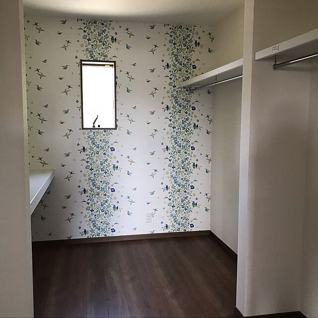mikipoohの-壁紙 フィンレイソン のり付き のりなし サンゲツ RE53629の家具・インテリア写真