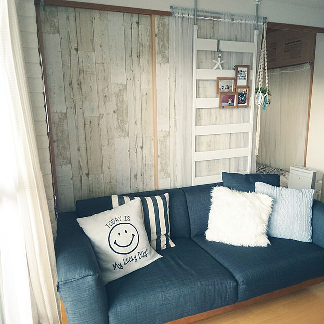 ariのニトリ-3人用布張りソファ(5129KD GY) の家具・インテリア写真