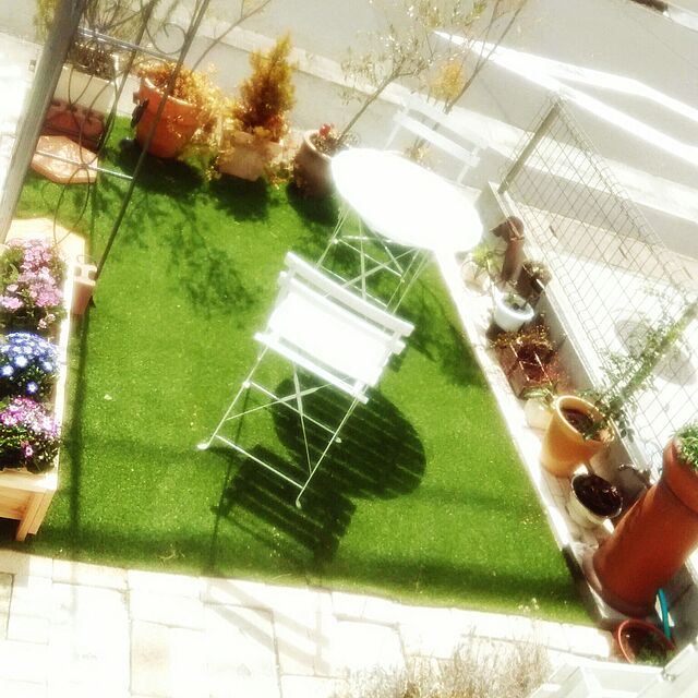 hirariの-おしゃれガーデンテーブル＆チェアセット(白)【商品注意あり】の家具・インテリア写真