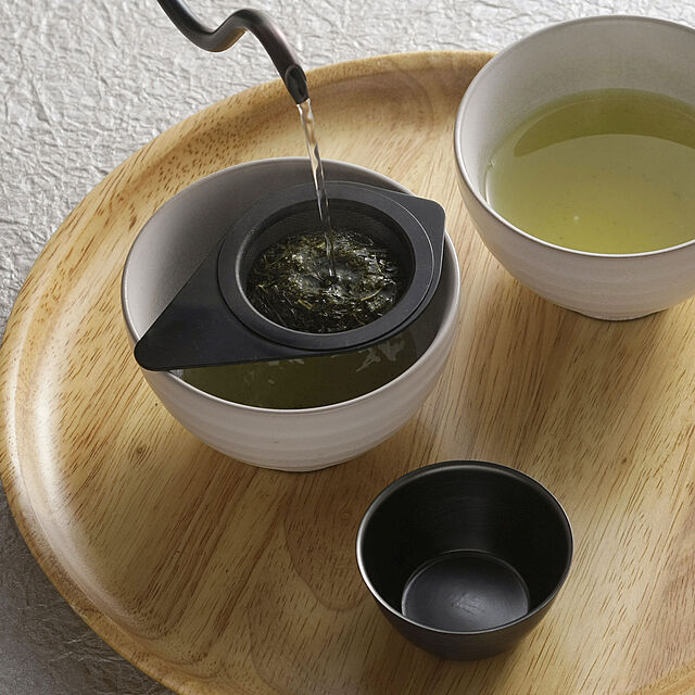 KOGU_elulushopの-茶考具 黒 ティーストレーナー日本製 ステンレス製 お茶 日本茶 紅茶緑茶 オシャレ スタイリッシュ下村企販 国産 和の家具・インテリア写真