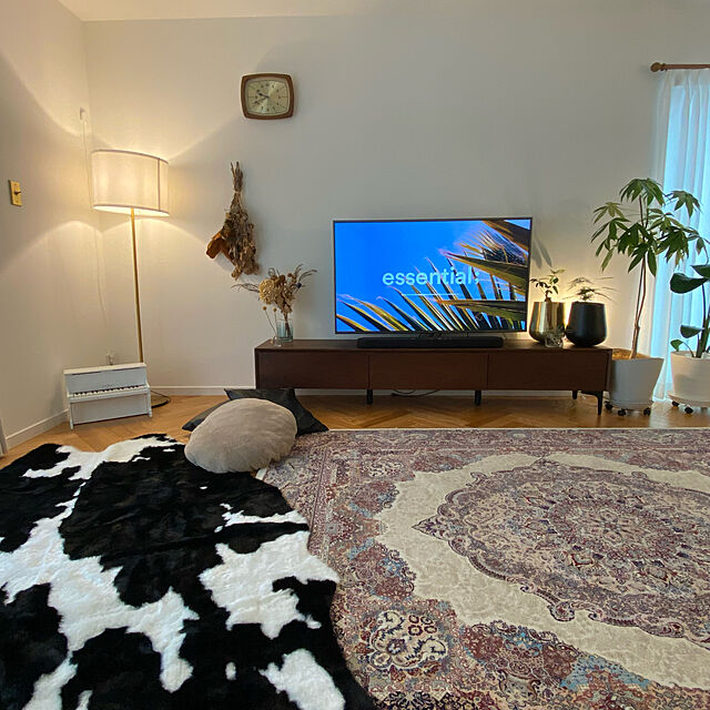 yukikoの-テレビボード 210cm レオン 引き出し テレビ台 高級 TV ロードボード AV収納 天然木 収納 ウォ―ルナット 送料無料の家具・インテリア写真
