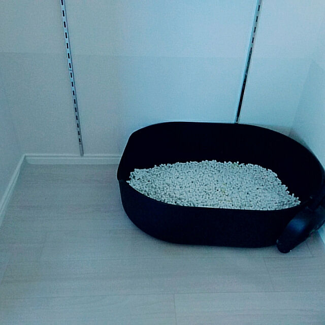 Makiのイケア-ＩＫＥＡ/イケア　LURVIG　ペット用トイレ37x51 cm　ブラックの家具・インテリア写真