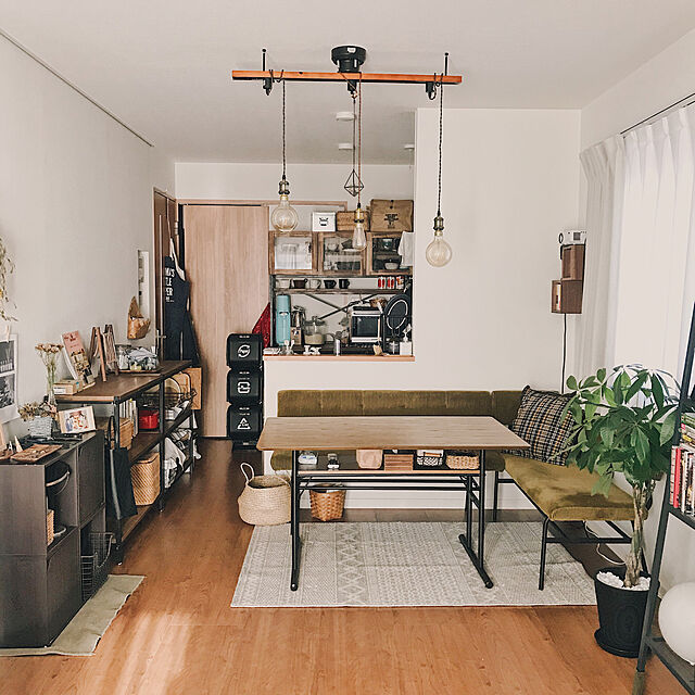CHAAAKIのLifeStyleFunFun-ANTE(アンテ)　アンティークラック 幅90cm 3段 本棚  食器棚の家具・インテリア写真