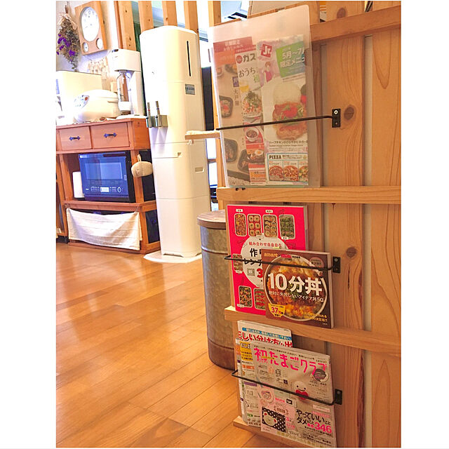 shizuのニトリ-計量米びつ ホワイト(HG-6) の家具・インテリア写真
