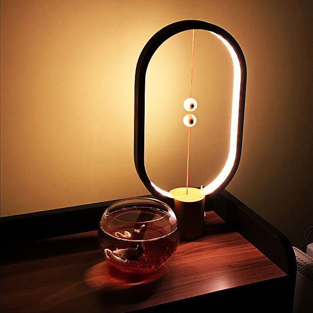 retsuの-東京アロカコ Heng Balance Lamp Ellipse USB LIGHT WOOD DH0037LW/HBLEUBの家具・インテリア写真